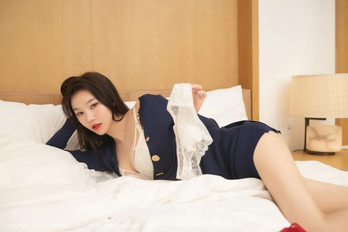 安然Maleah成都旅拍到家做客主题床上白色内衣完美绝美写真 第 42 张