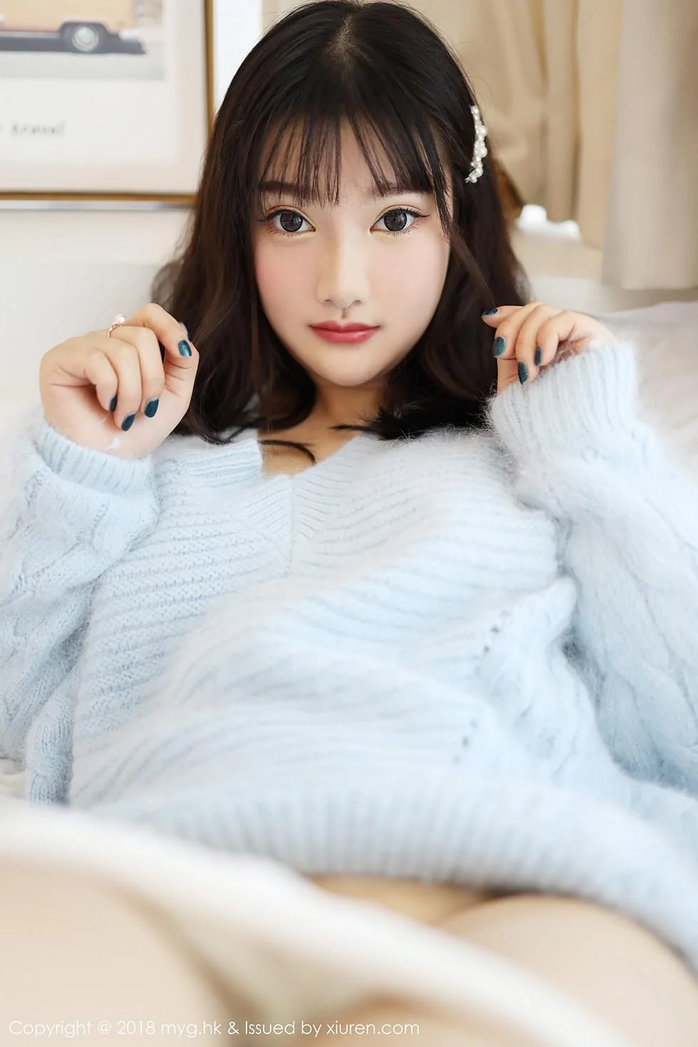 小尤奈清新毛衣秀雪乳半脱内裤翘臀屁沟极致绝美写真 第 61 张