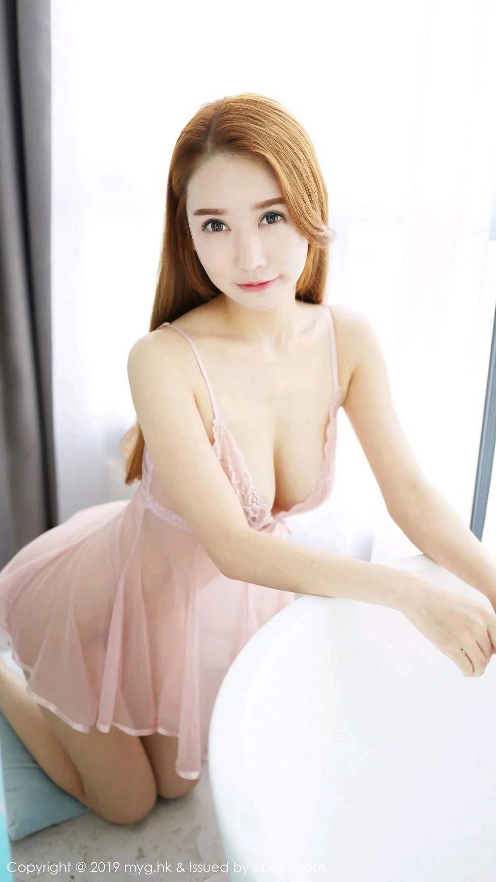 小樱baby私房粉色薄纱内衣透视秀豪乳惹火绝美写真 第 41 张