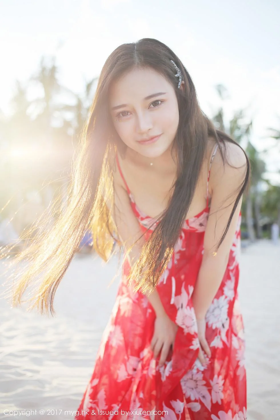 唐琪儿il越南旅拍波西米亚风红色吊带裙性感写真 第 22 张