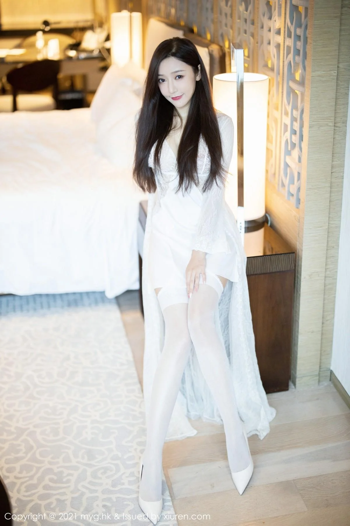 王馨瑶yanni江浙沪旅拍白色缕空连衣裙配吊袜白丝绝美写真 第 48 张