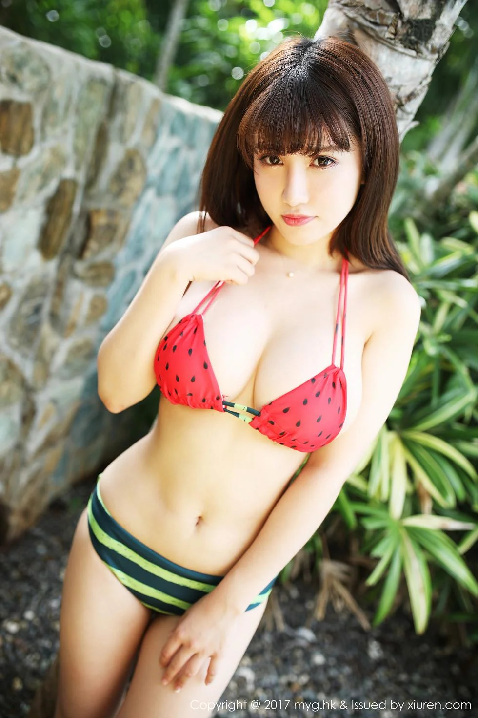K8傲娇萌萌薄荷岛旅拍粉红薄纱睡衣秀美乳绝美写真 第 10 张