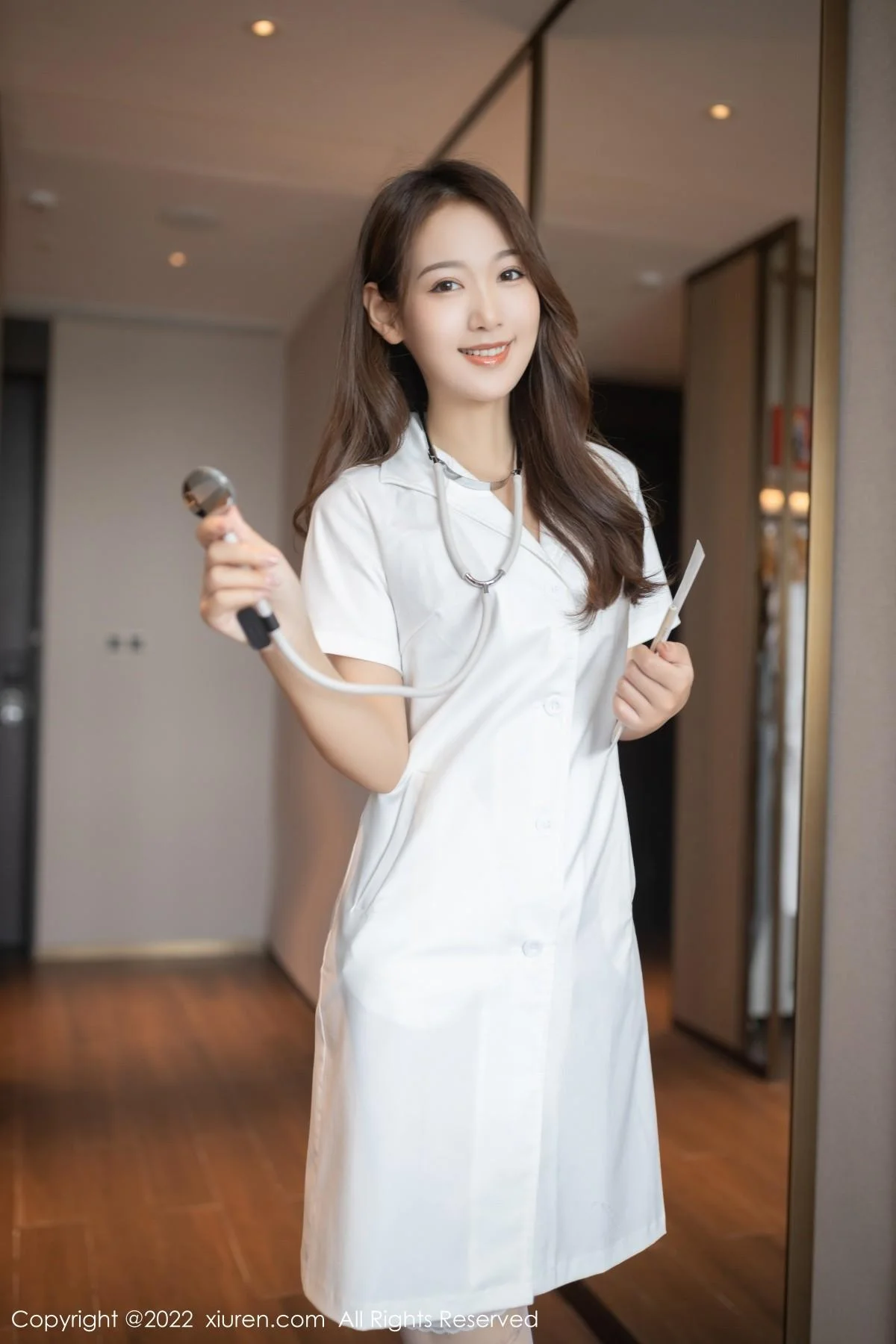 唐安琪家庭医生角色扮演半脱露性感内衣蕾丝袜完美绝美写真 第 2 张