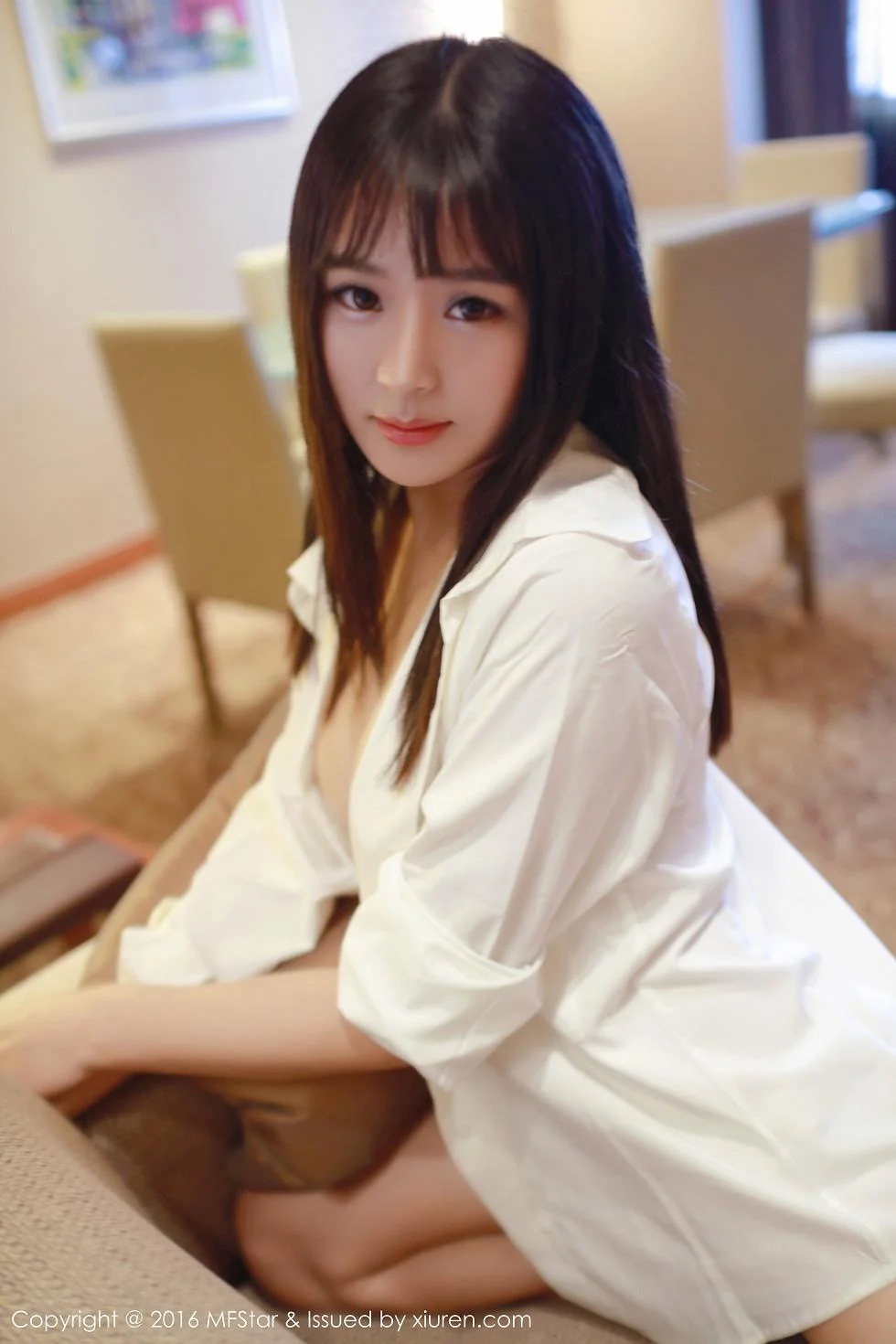 甜美女生思淇Sukiiii白嫩肌肤诱惑美乳前凸后翘写真 第 35 张
