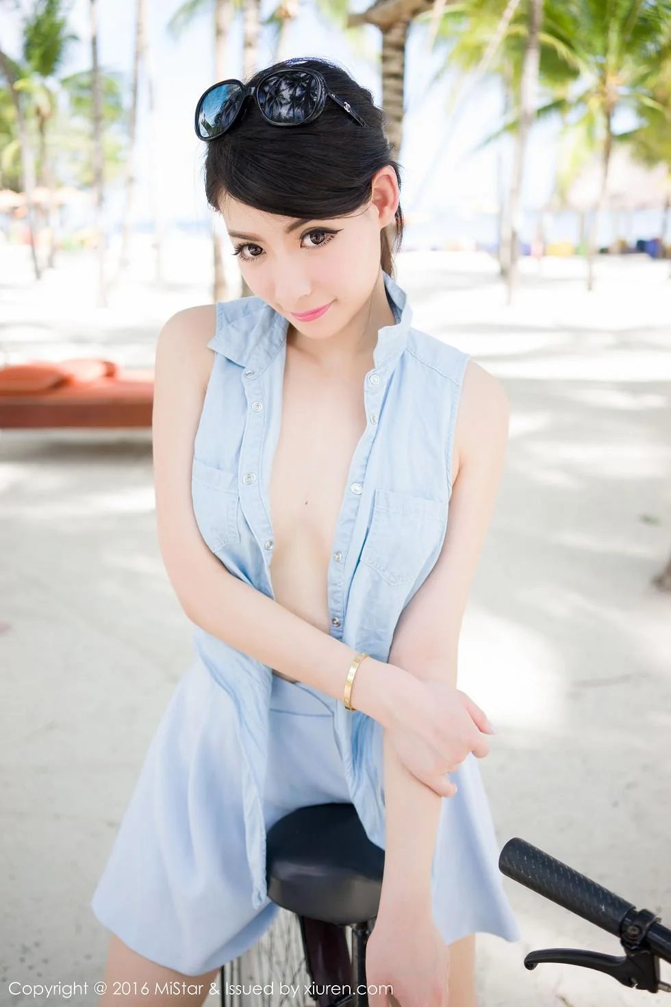 Mara酱薄荷岛旅拍高腰学生制服露半球绝美写真 第 37 张