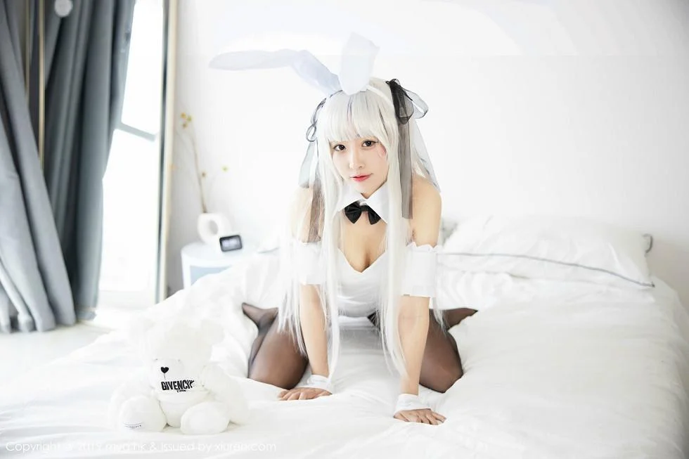 童丹娜cara性感兔女郎无内黑丝裤袜秀翘臀极致绝美写真 第 20 张