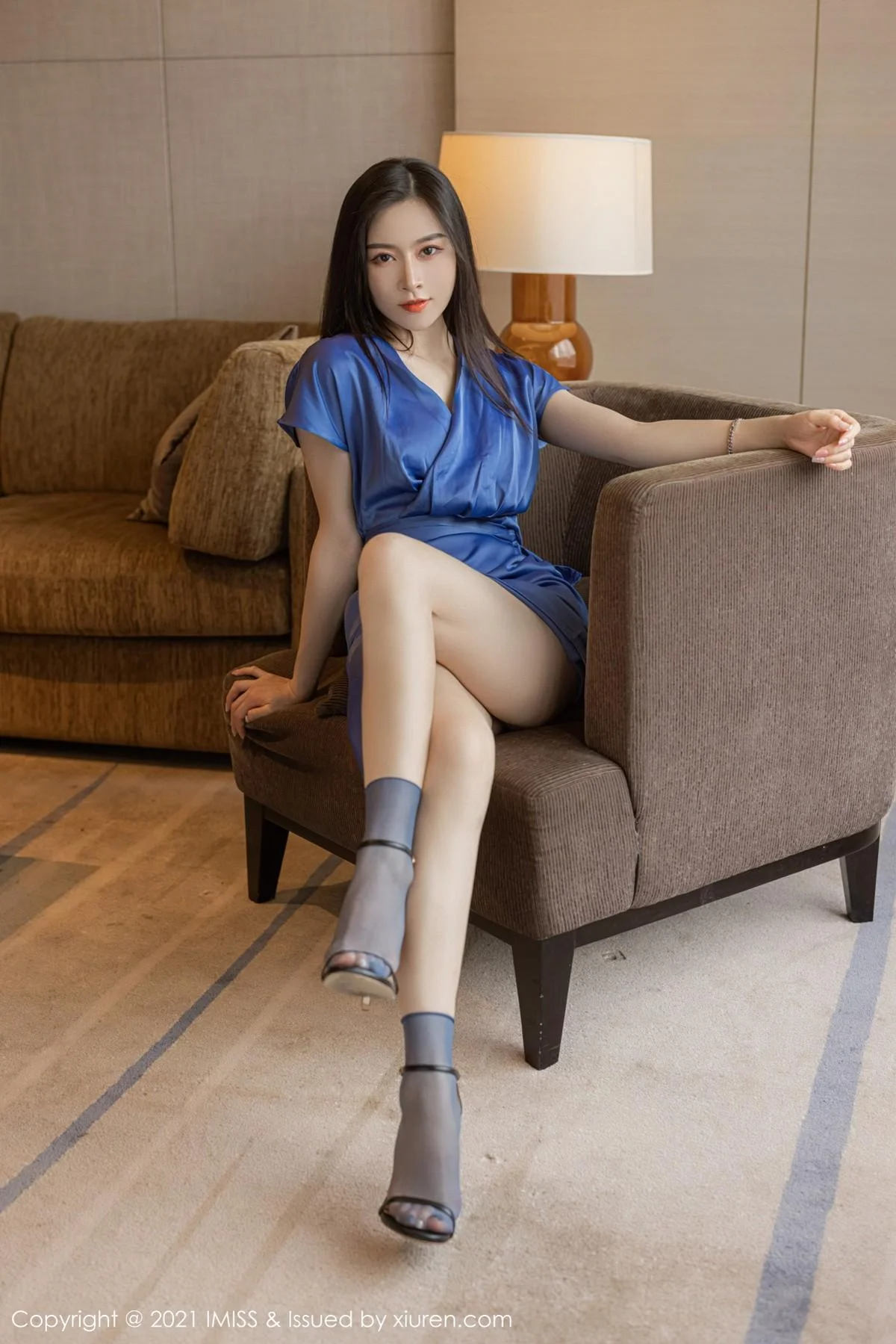 气质美女Vanessa私房脱华丽多姿礼裙露性感内衣迷人绝美写真 第 30 张