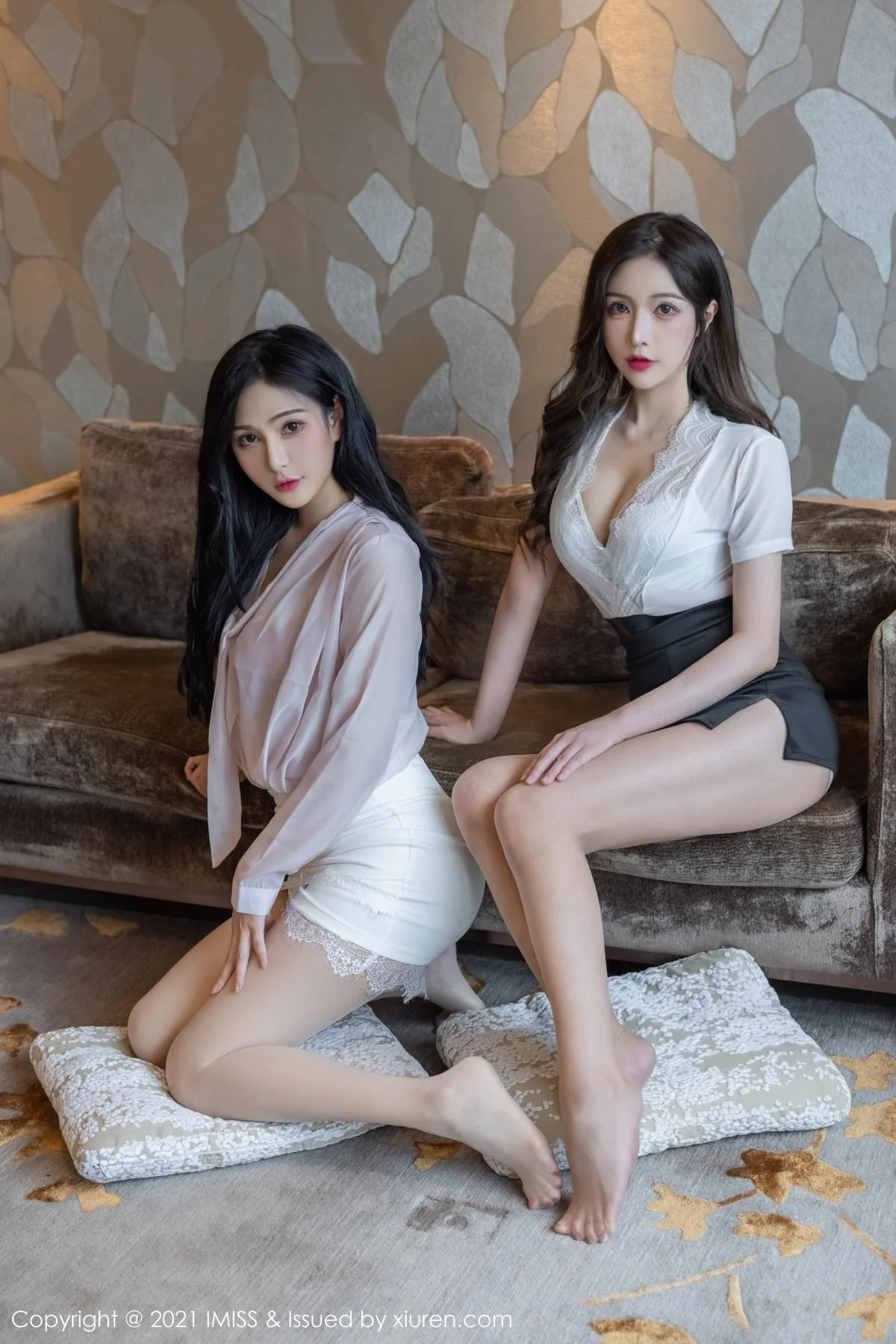 Lavinia肉＆LindaLinda半脱露性感内衣朦胧丝足绝美写真 第 62 张