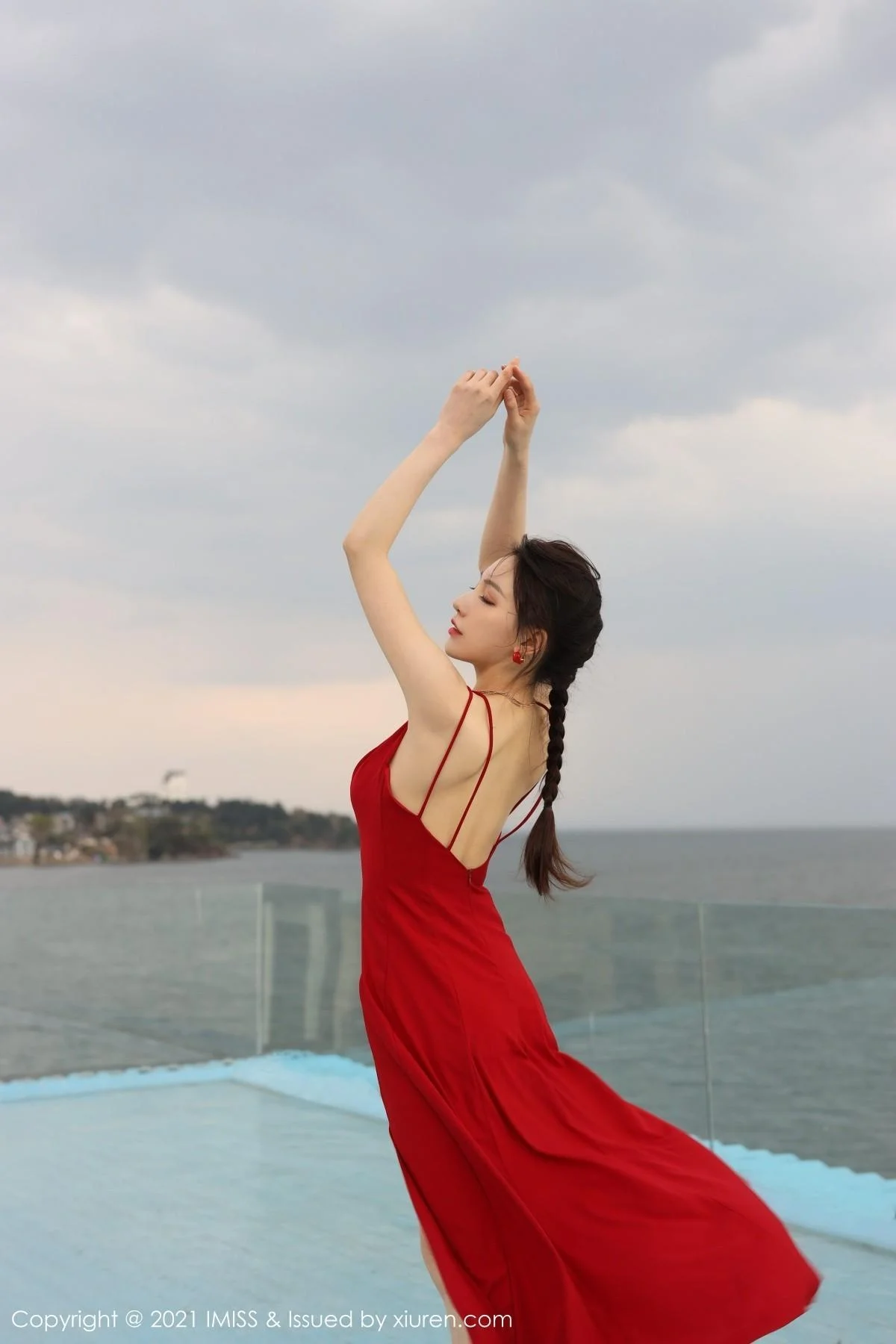 气质Lynn刘奕宁户外街拍系列+私房薄纱裙秀美腿绝美写真 第 18 张