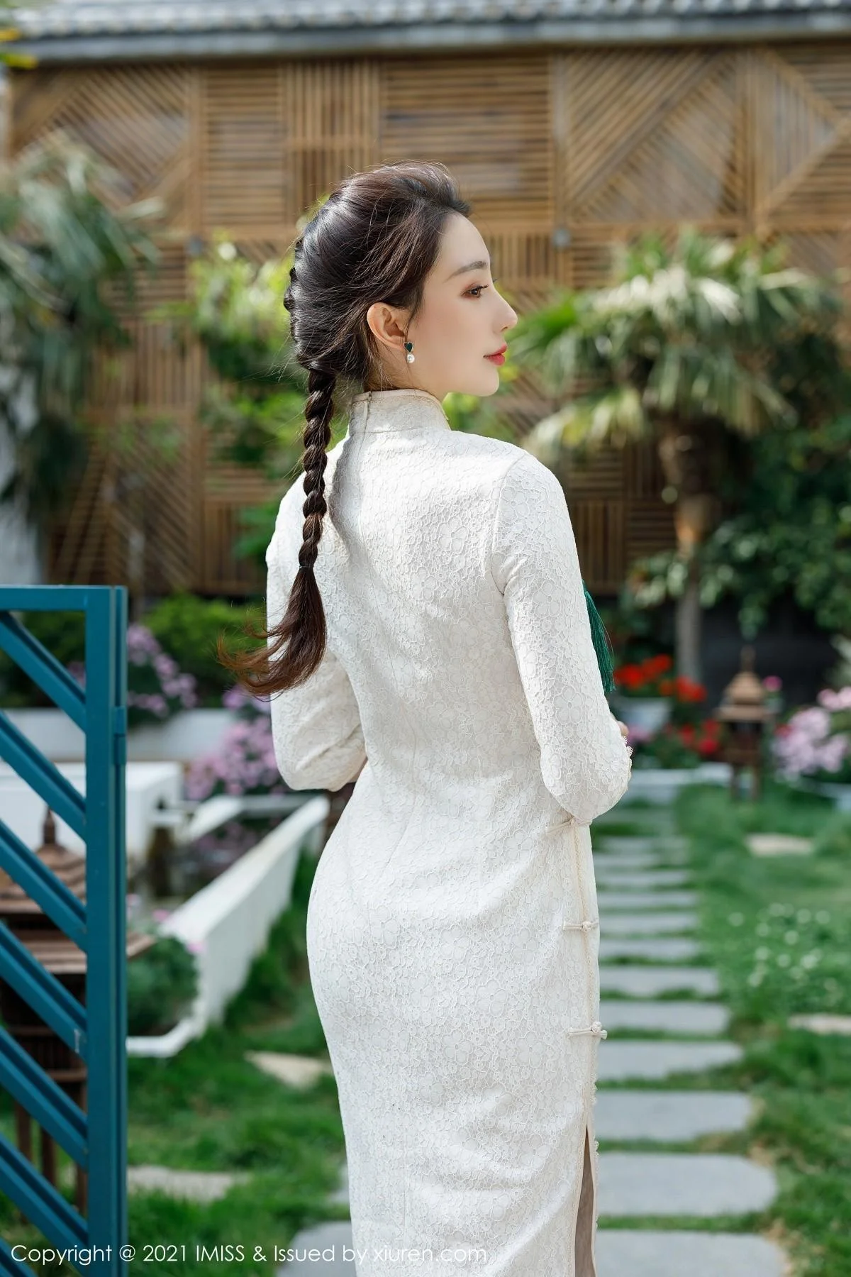 气质Lynn刘奕宁户外街拍系列+私房薄纱裙秀美腿绝美写真 第 34 张