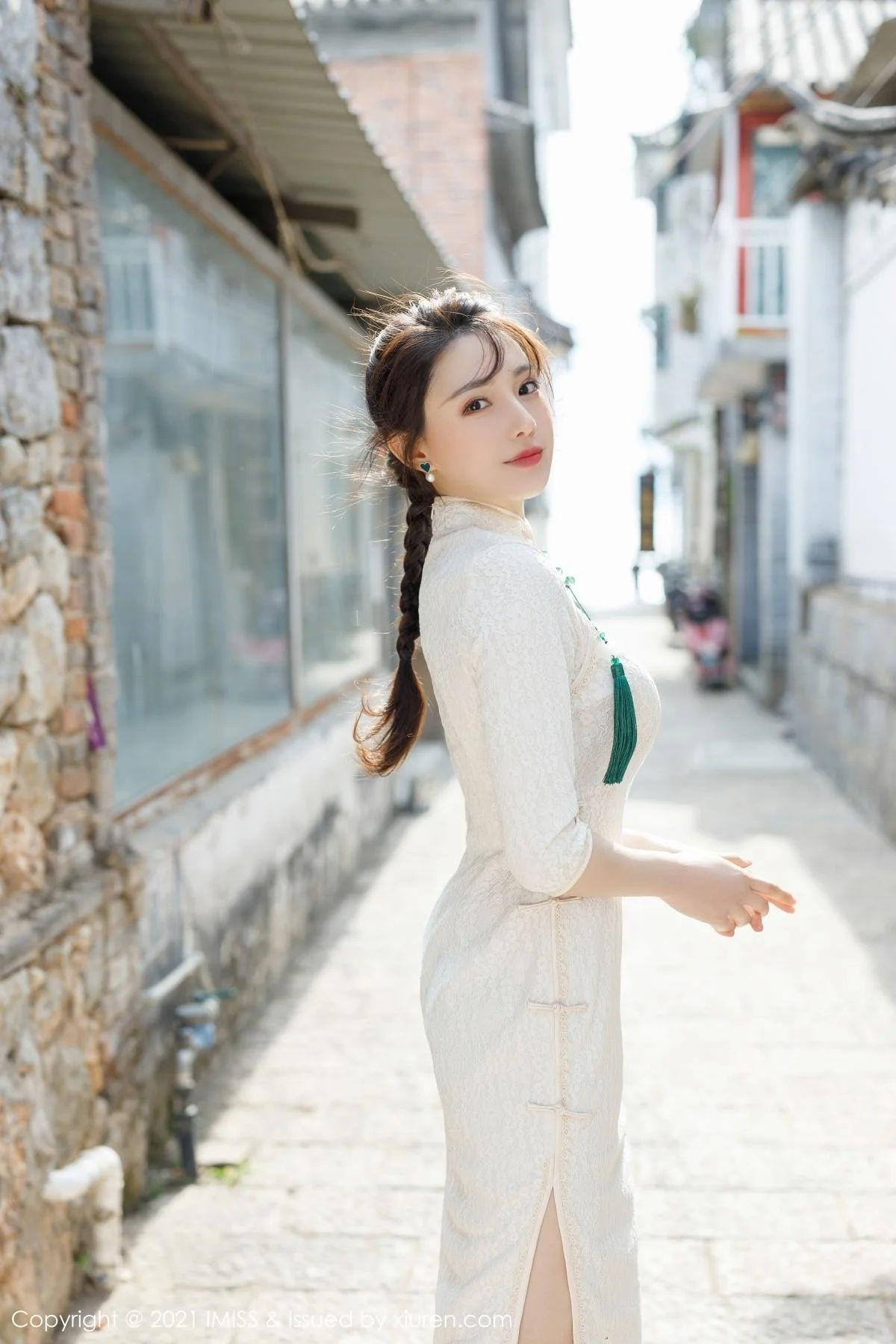 气质Lynn刘奕宁户外街拍系列+私房薄纱裙秀美腿绝美写真 第 39 张
