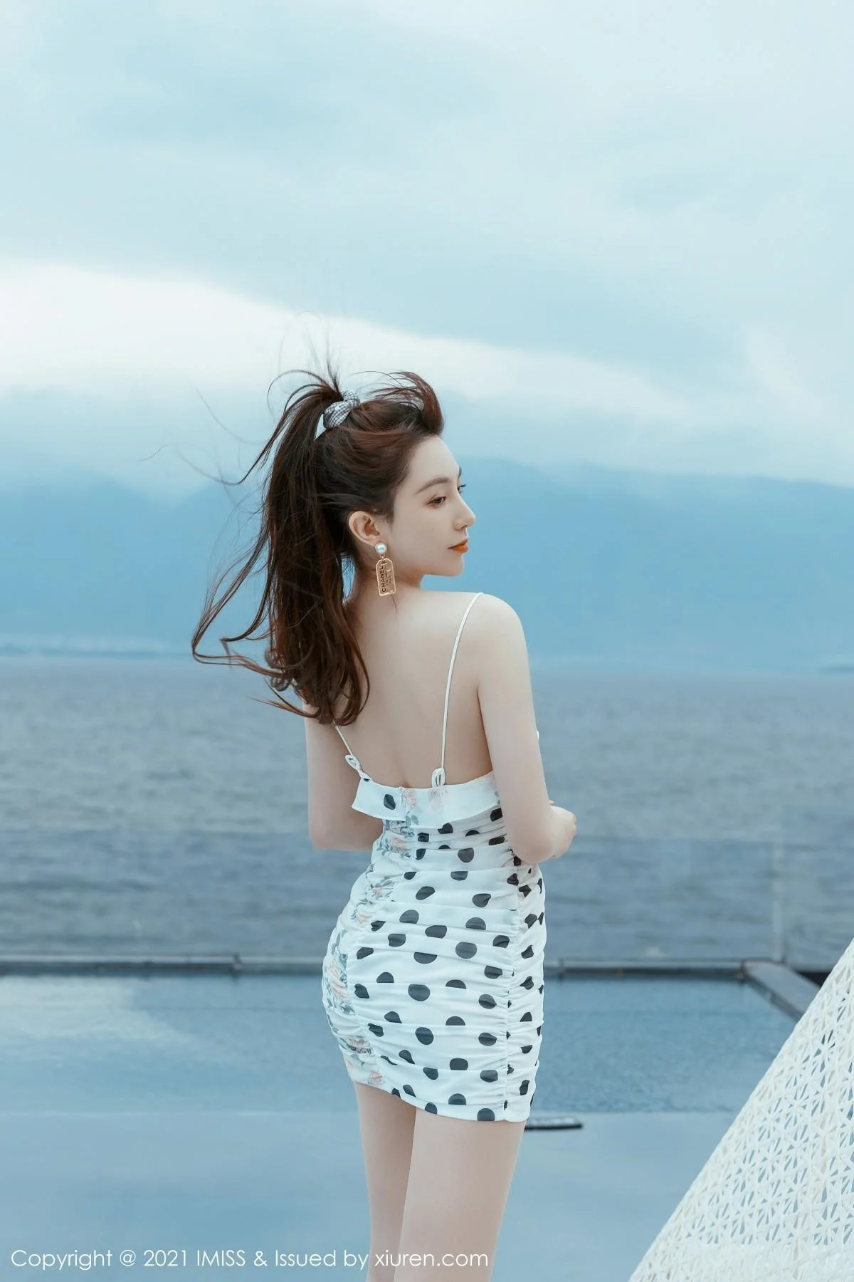 气质Lynn刘奕宁户外街拍系列+私房薄纱裙秀美腿绝美写真 第 9 张