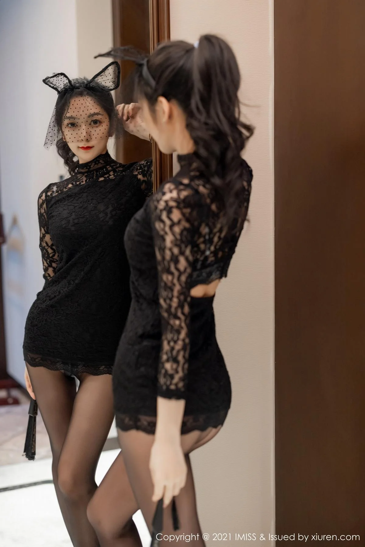 小热巴私房床上半脱露性感内衣黑丝裤袜撩人绝美写真 第 7 张