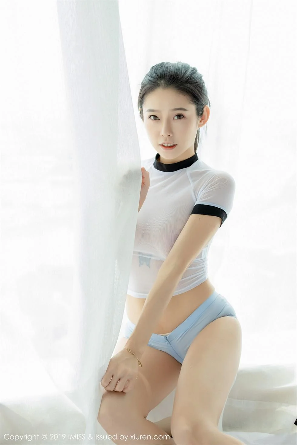 luvian本能私房性感内衣配超薄肉丝极致绝美写真 第 47 张