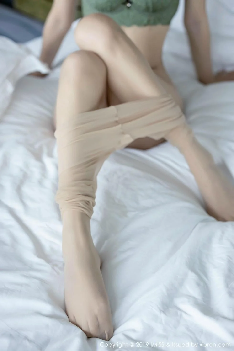 气质美女Lavinia古典韵味旗袍半脱露性感内衣迷人绝美写真 第 91 张