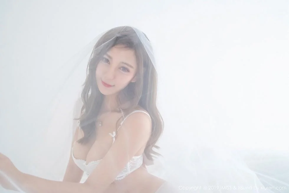 气质美女Cccil私房白色薄纱新娘装秀完美身材绝美写真 第 60 张