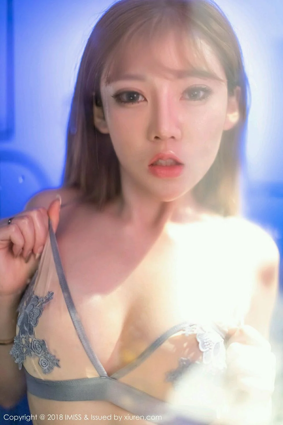 萌汉药bab私房浴室里脱内衣露傲人豪乳极致绝美写真 第 40 张