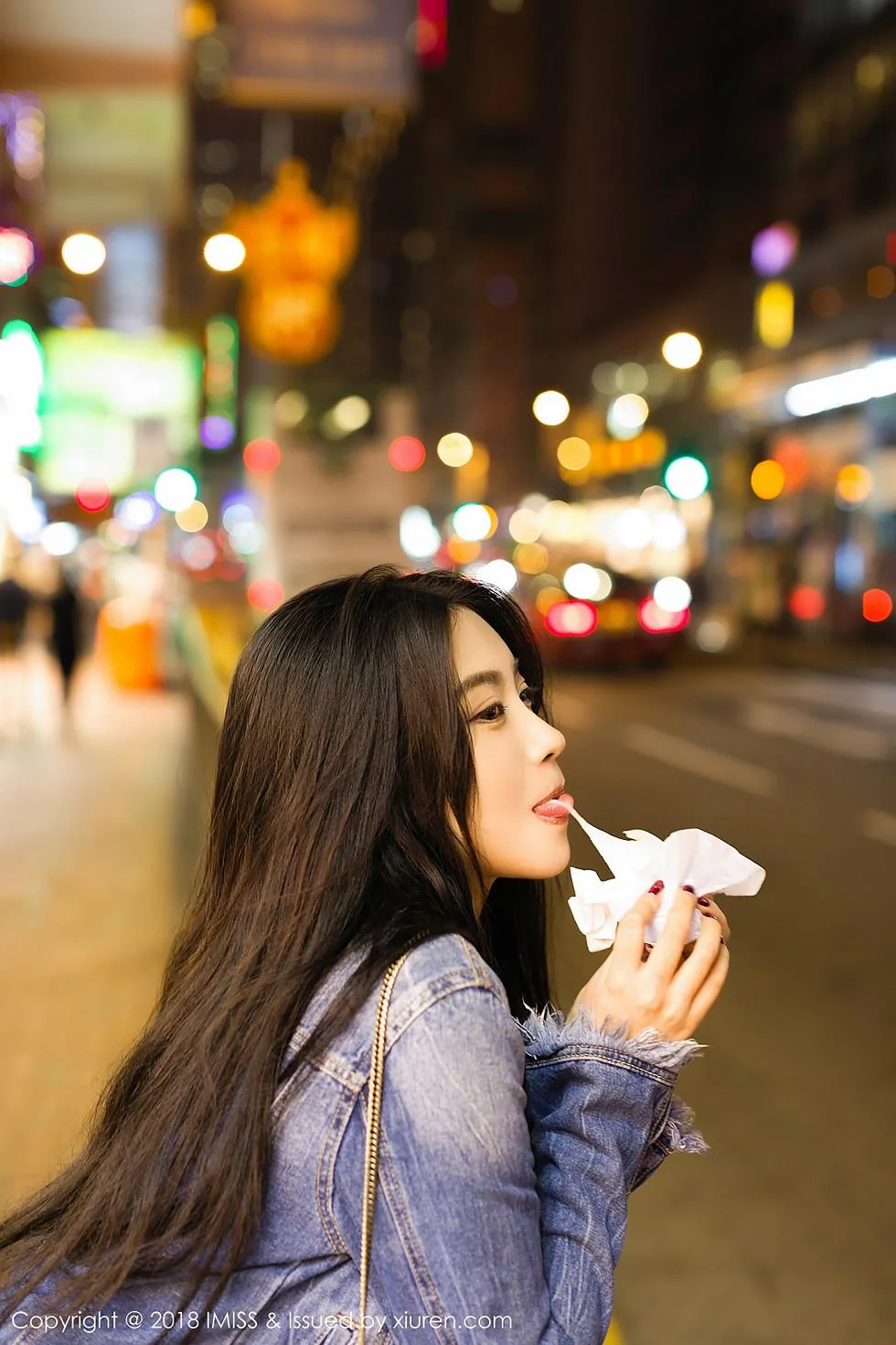 许诺Sabrina私房床上薄纱透视秀丁字裤妩媚绝美写真 第 5 张