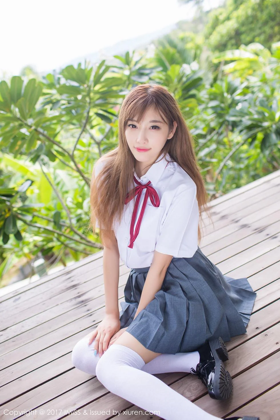 甜美杨晨晨sugar苏梅岛旅拍室外校服半脱性感内衣写真 第 14 张