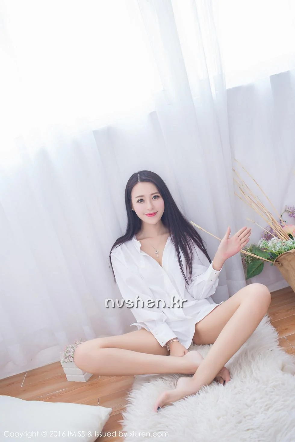 气质美女王曼妮好Q性感内衣秀白嫩肌肤纯白绝美写真 第 28 张