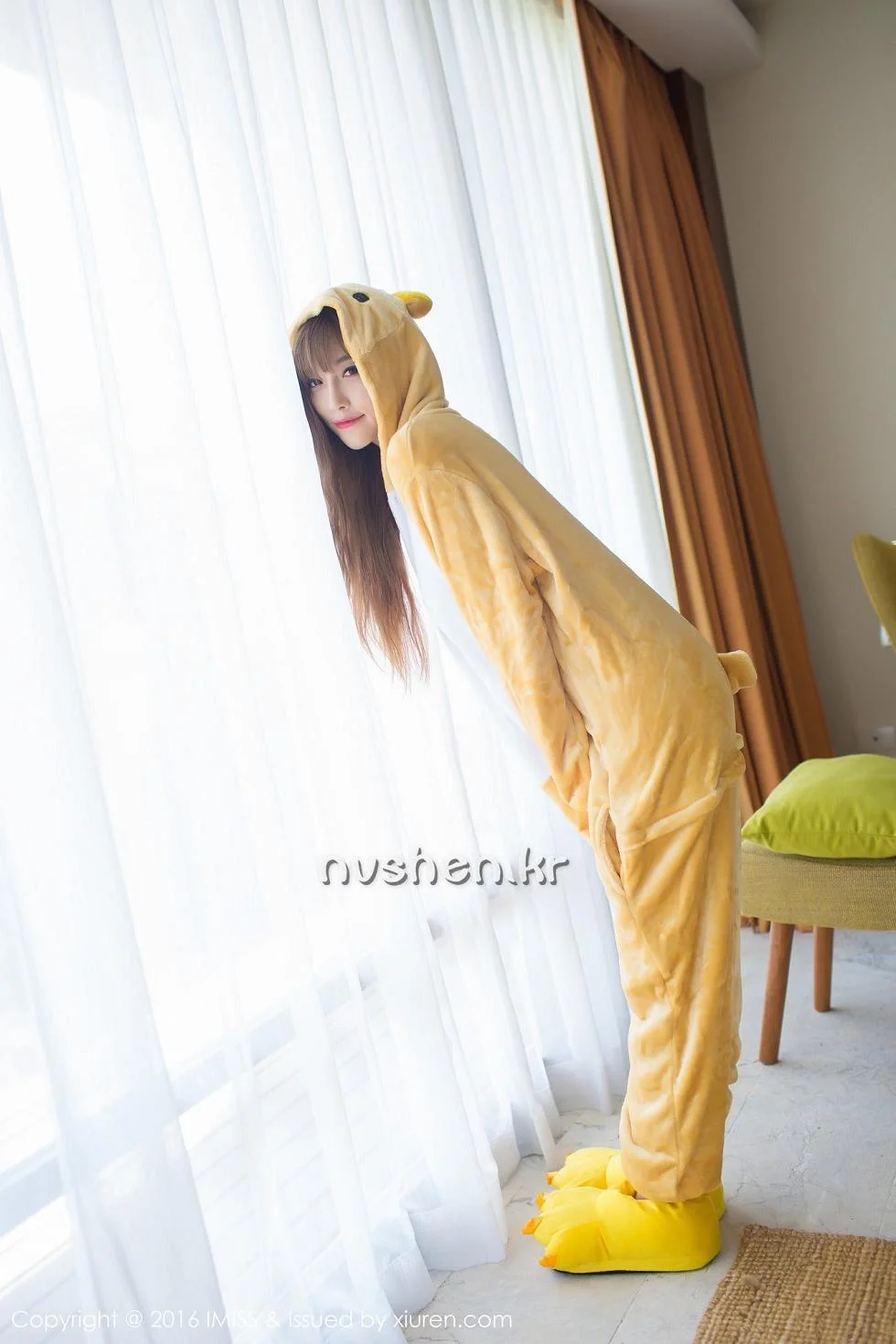 Sugar小甜心CC苏梅岛旅拍美女扮野兽性感黑丝写真 第 112 张