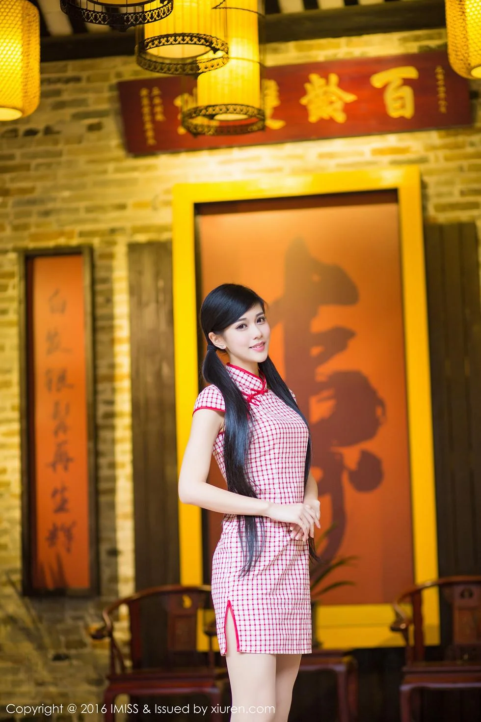 王曼妮&谭小雅古典旗袍风完美身材性感迷人写真 第 24 张