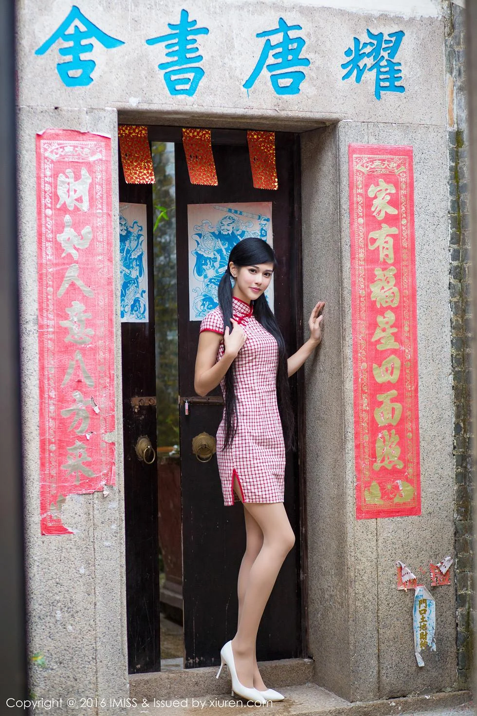 王曼妮&谭小雅古典旗袍风完美身材性感迷人写真 第 63 张
