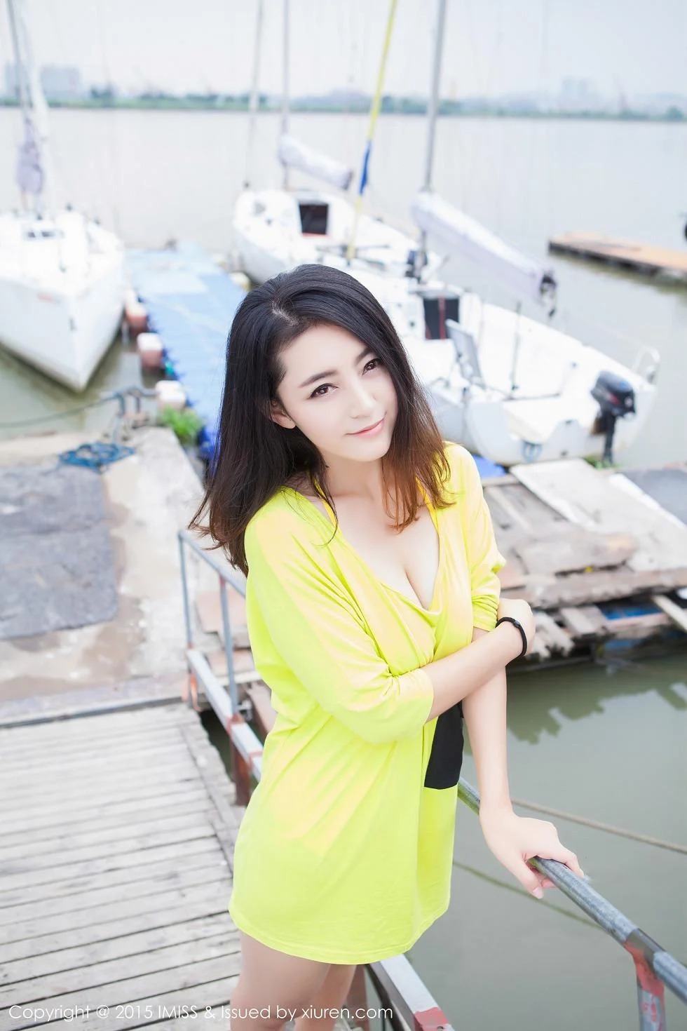 夏茉GIGI黄色连体泳装木瓜奶极致绝美写真 第 29 张