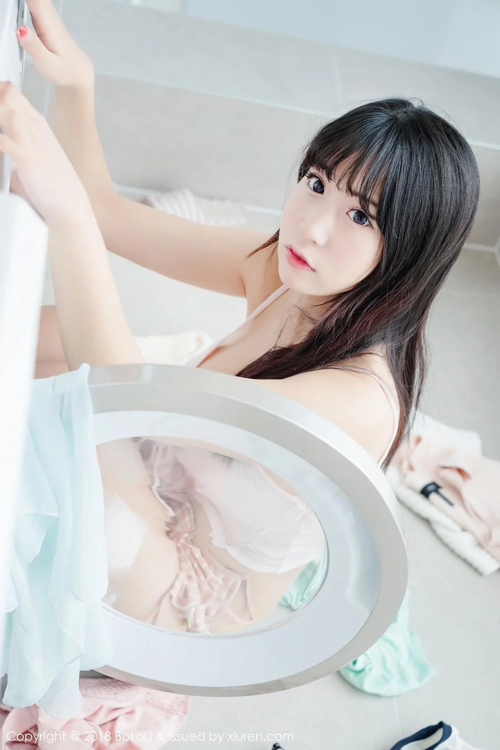美女主播猫九酱Sakura粉色吊带内衣+三点式内衣私房绝美写真 第 12 张