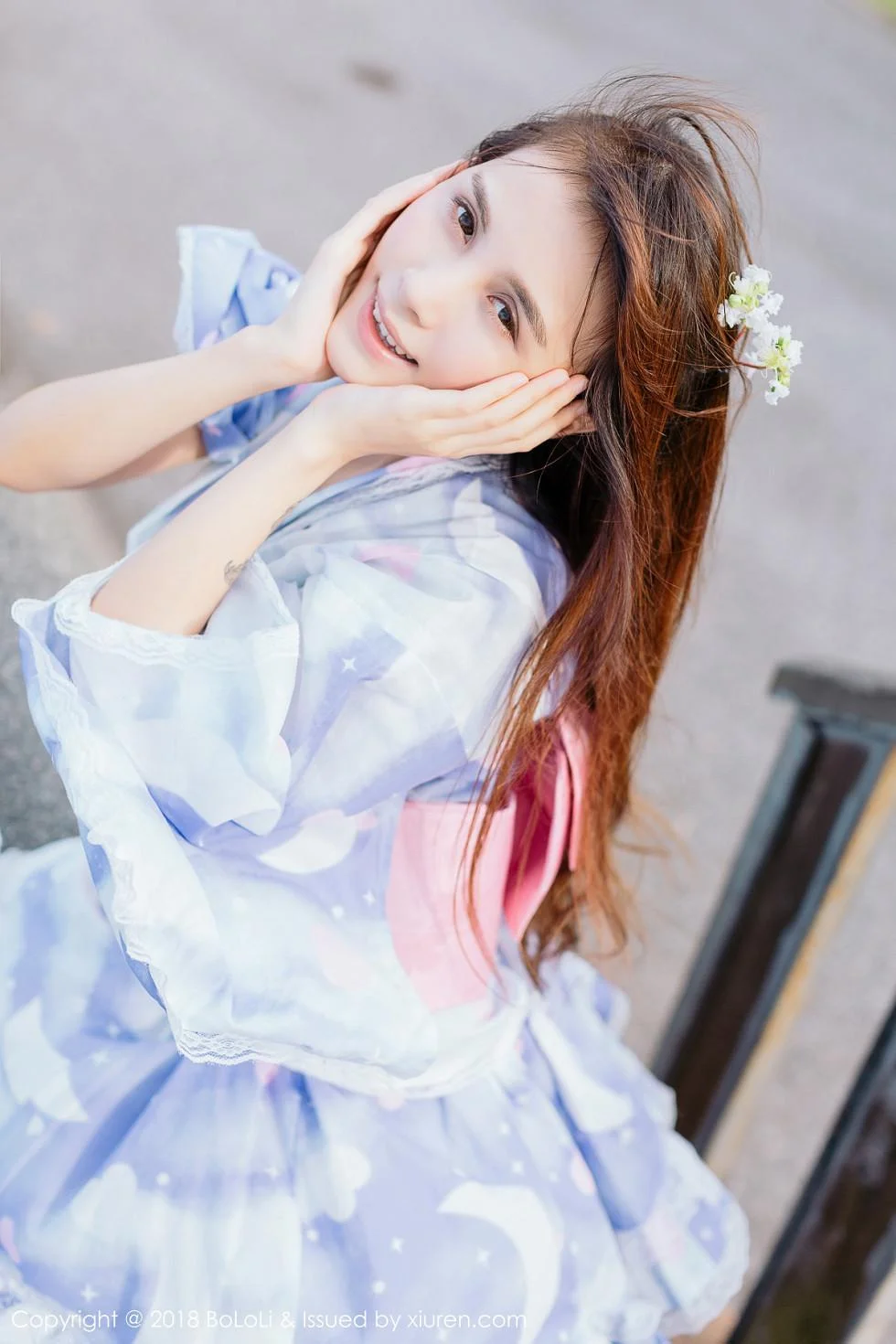 夏美酱户外日系百花裙配白丝袜清新迷人写真 第 45 张