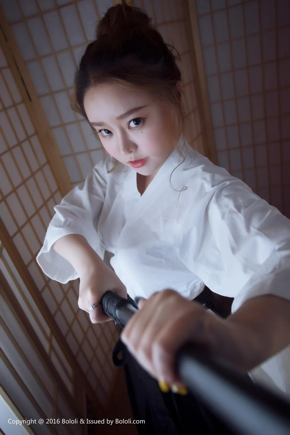柳侑绮化身剑道美少女性感白色内衣爆乳绝美写真 第 27 张