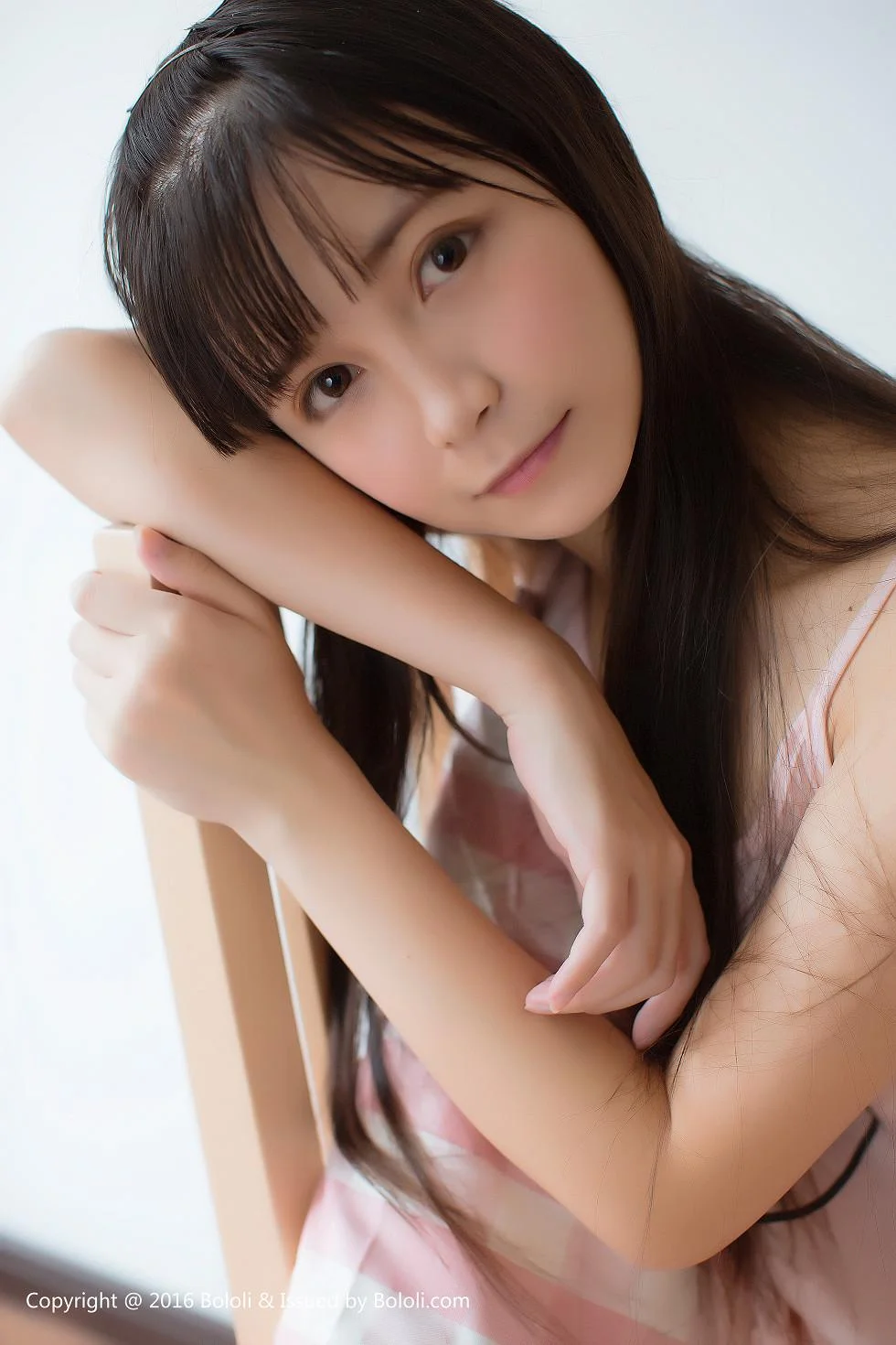 美少女鱼丸居家私房粉色卡通睡衣小女友视角迷人写真 第 26 张