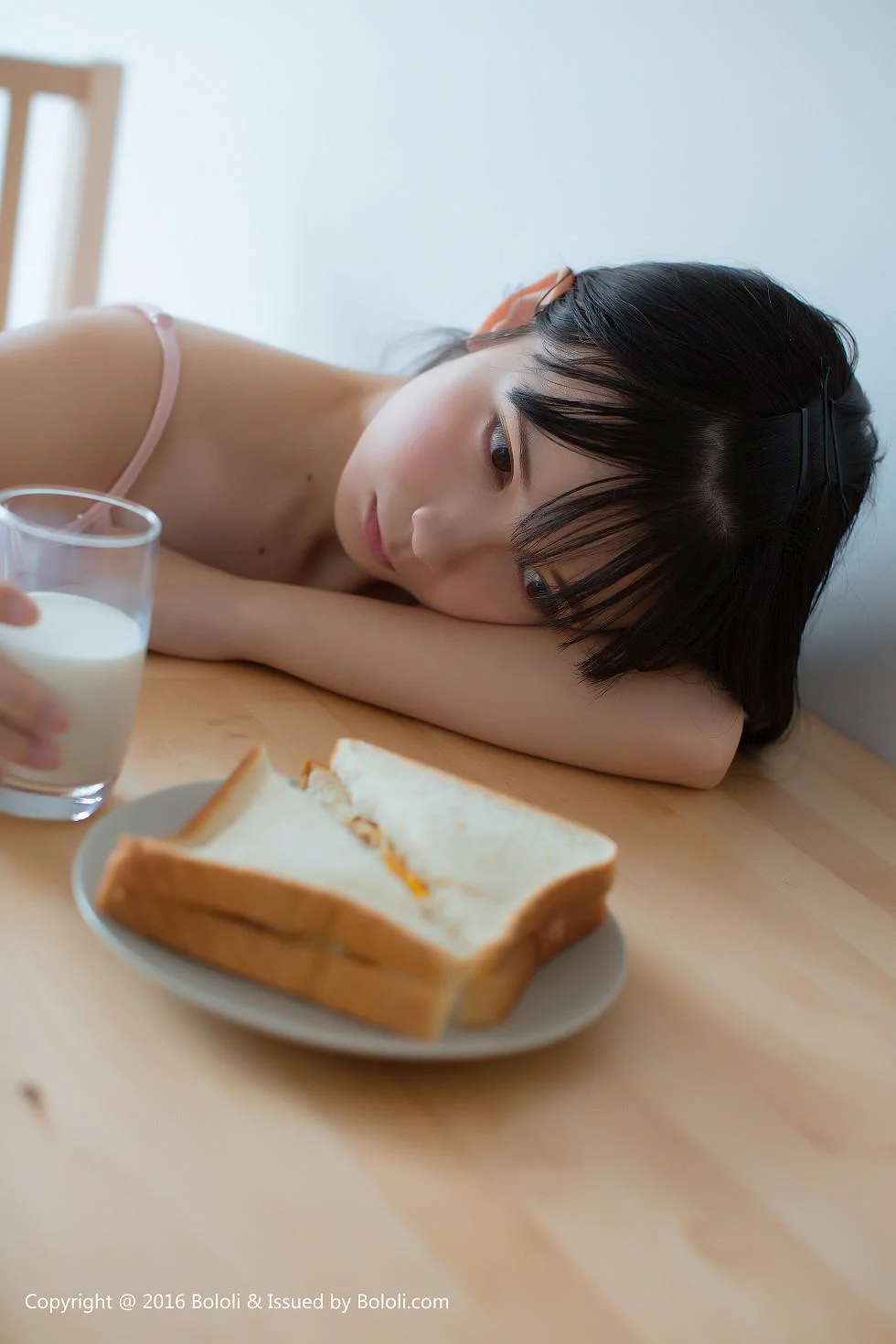 美少女鱼丸居家私房粉色卡通睡衣小女友视角迷人写真 第 60 张