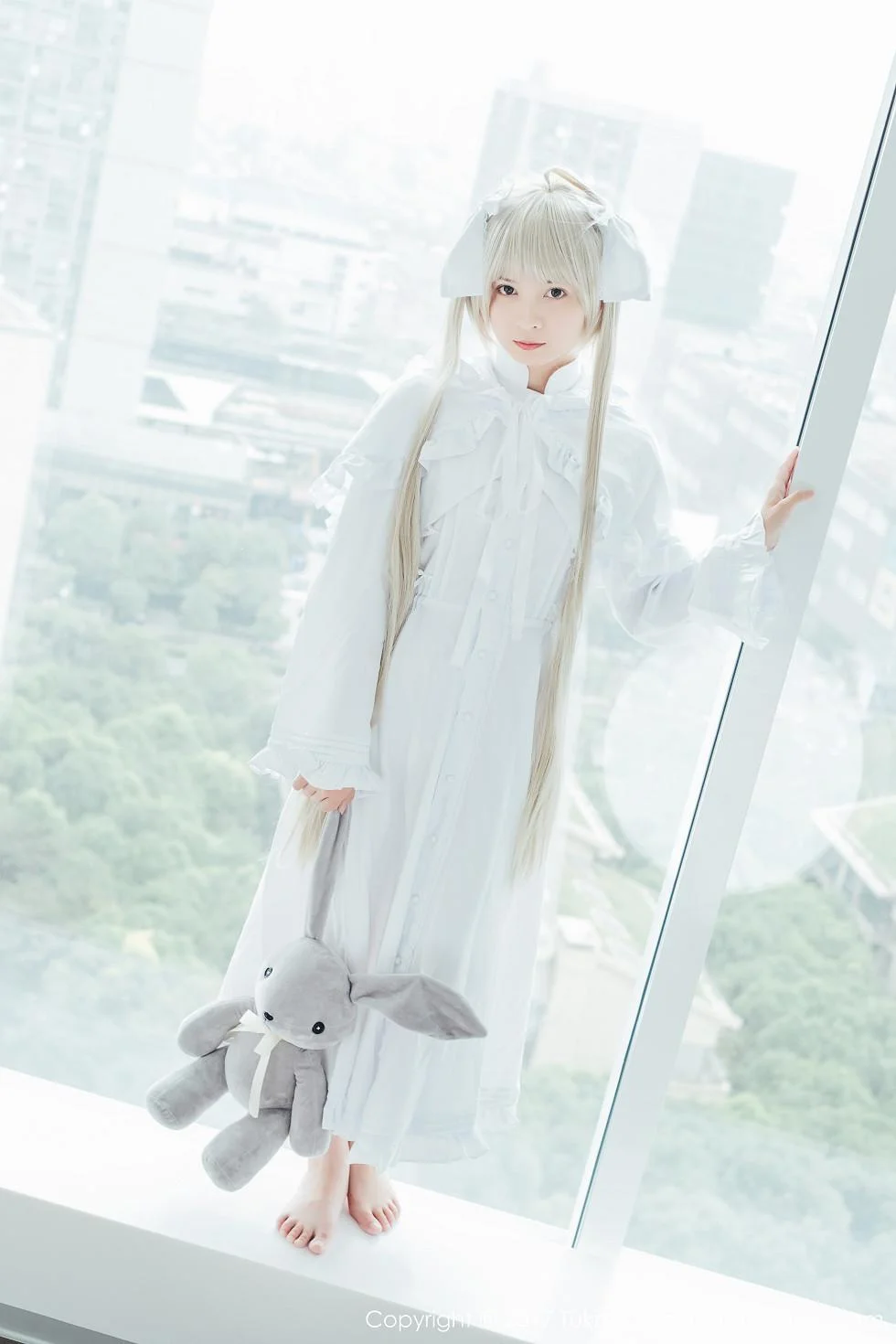 鱼丸COS春日野穹系列雪嫩皮肤甜美迷人写真 第 33 张