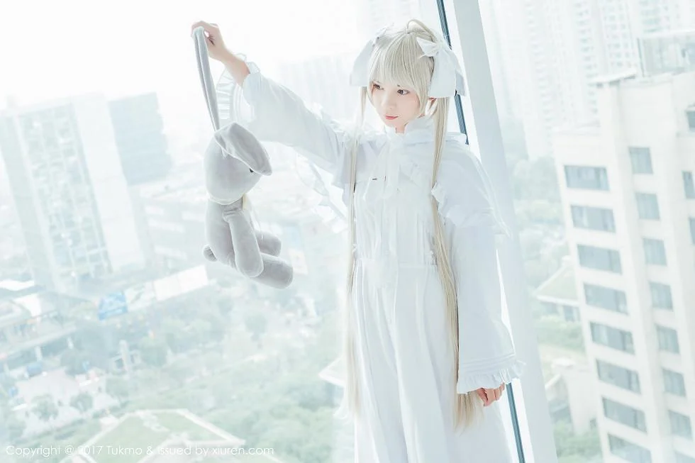 鱼丸COS春日野穹系列雪嫩皮肤甜美迷人写真 第 36 张