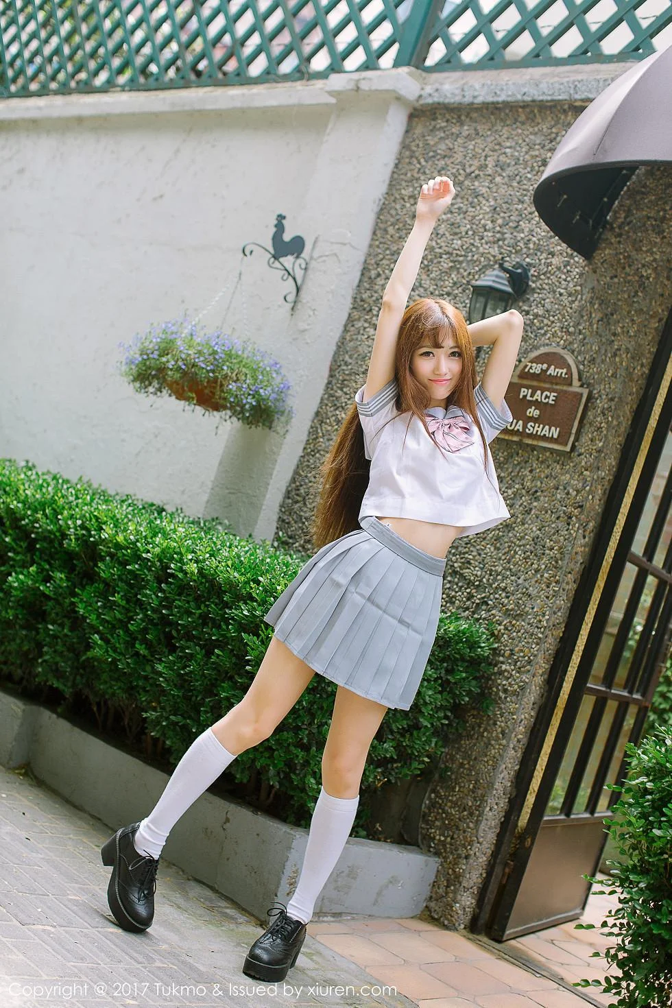 赵乃莹性感学生装及成熟红色连身裙清爽迷人写真 第 16 张