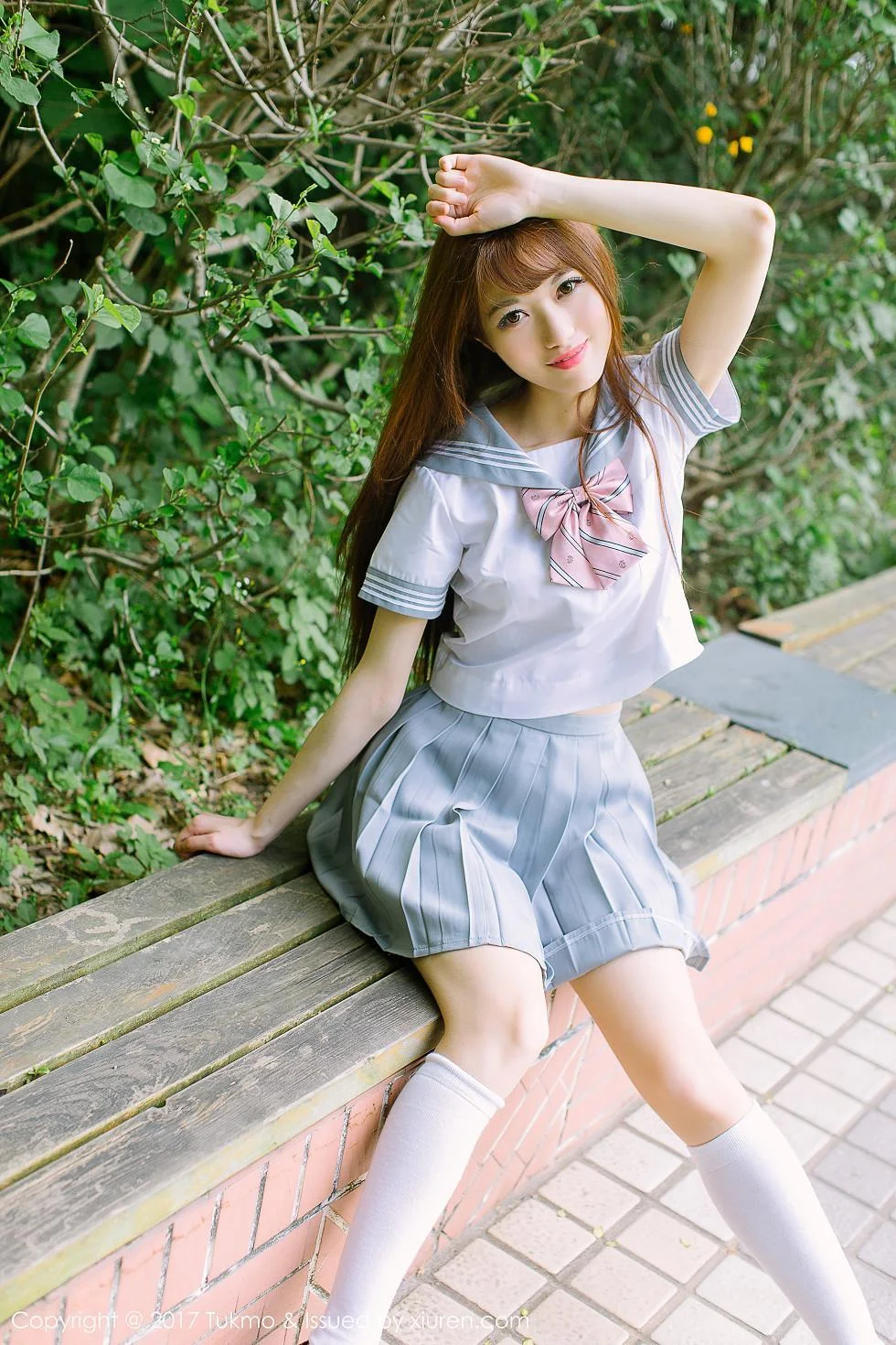 赵乃莹性感学生装及成熟红色连身裙清爽迷人写真 第 38 张