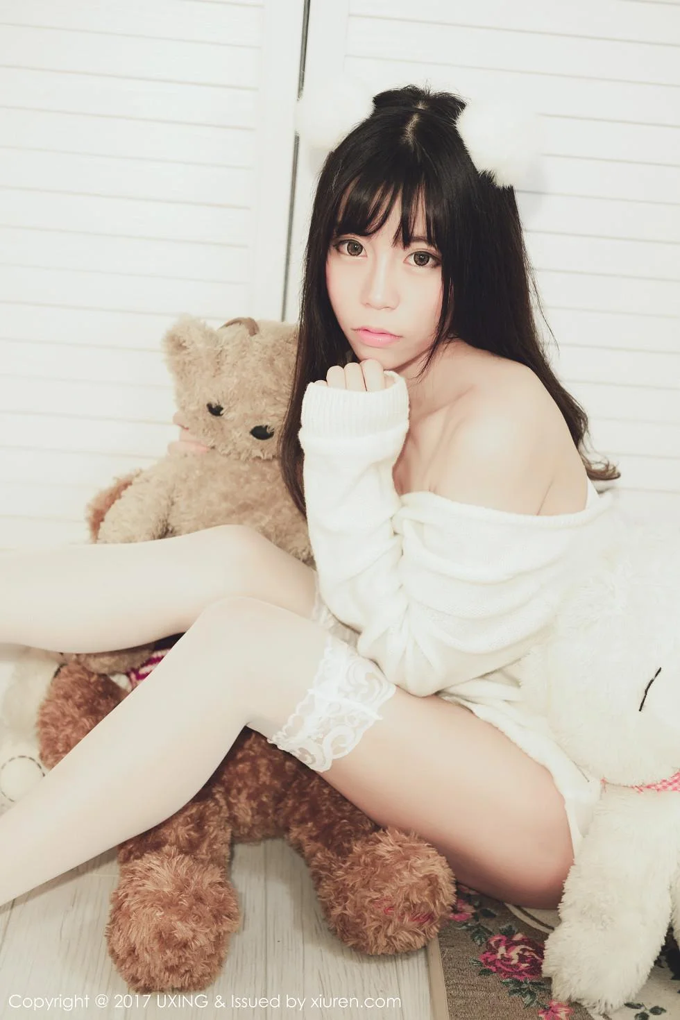 Yo酱居家学生装+白色蕾丝袜清爽美萝莉性感写真 第 22 张