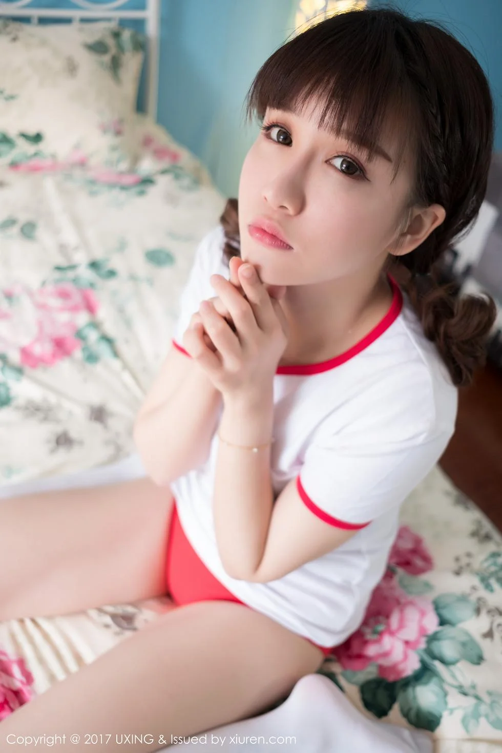 K8傲娇萌萌Vivian居家大床上体操服可爱萌动写真 第 14 张