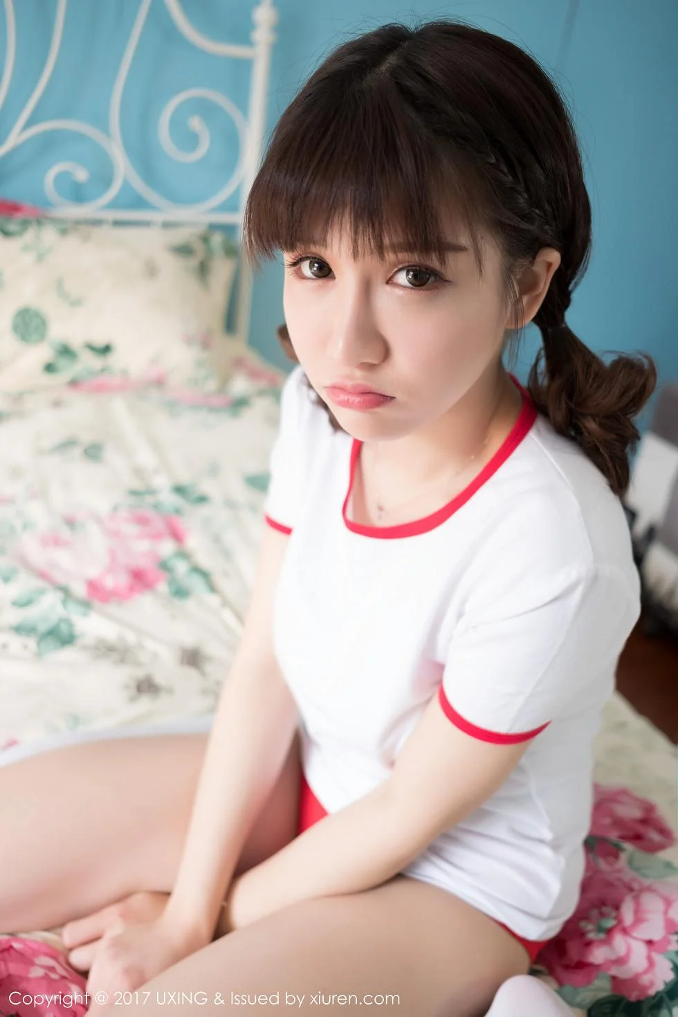 K8傲娇萌萌Vivian居家大床上体操服可爱萌动写真 第 16 张