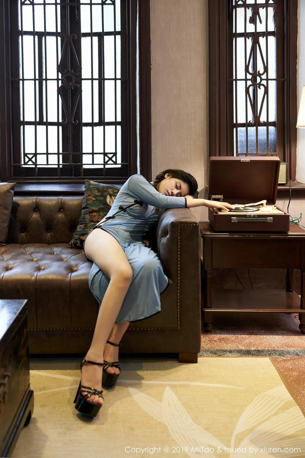 梦恬私房民国风薄纱旗袍透视秀傲人豪乳极致绝美写真 第 10 张