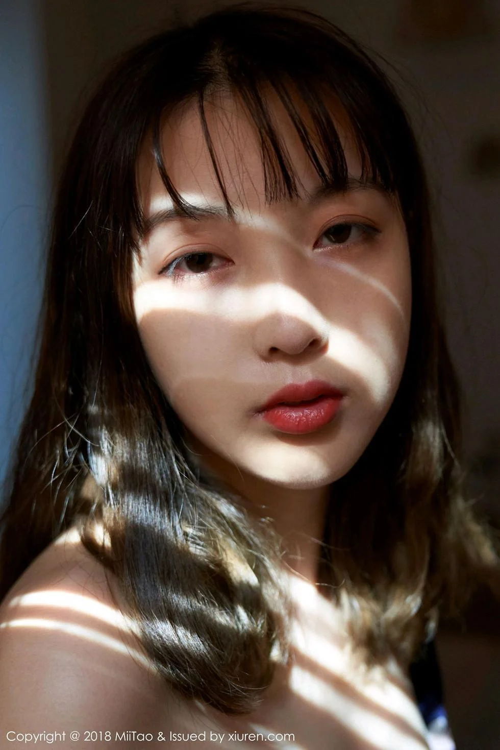 美绪私房真空开背毛衣露豪乳翘臀大尺度撩人绝美写真 第 40 张