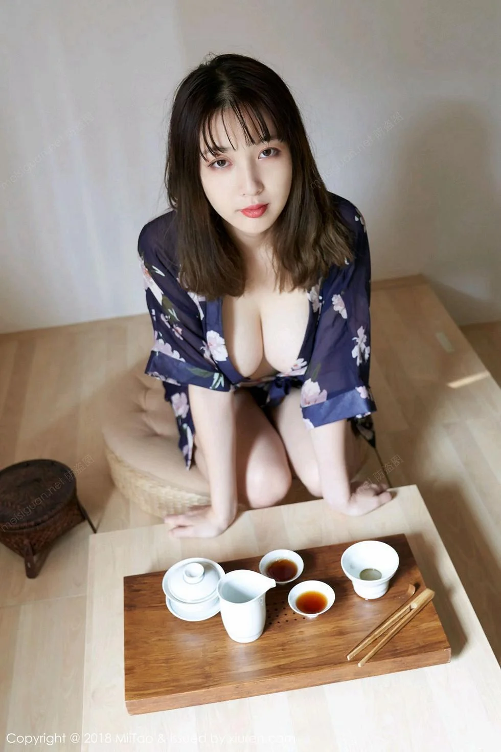 美绪私房真空开背毛衣露豪乳翘臀大尺度撩人绝美写真 第 49 张