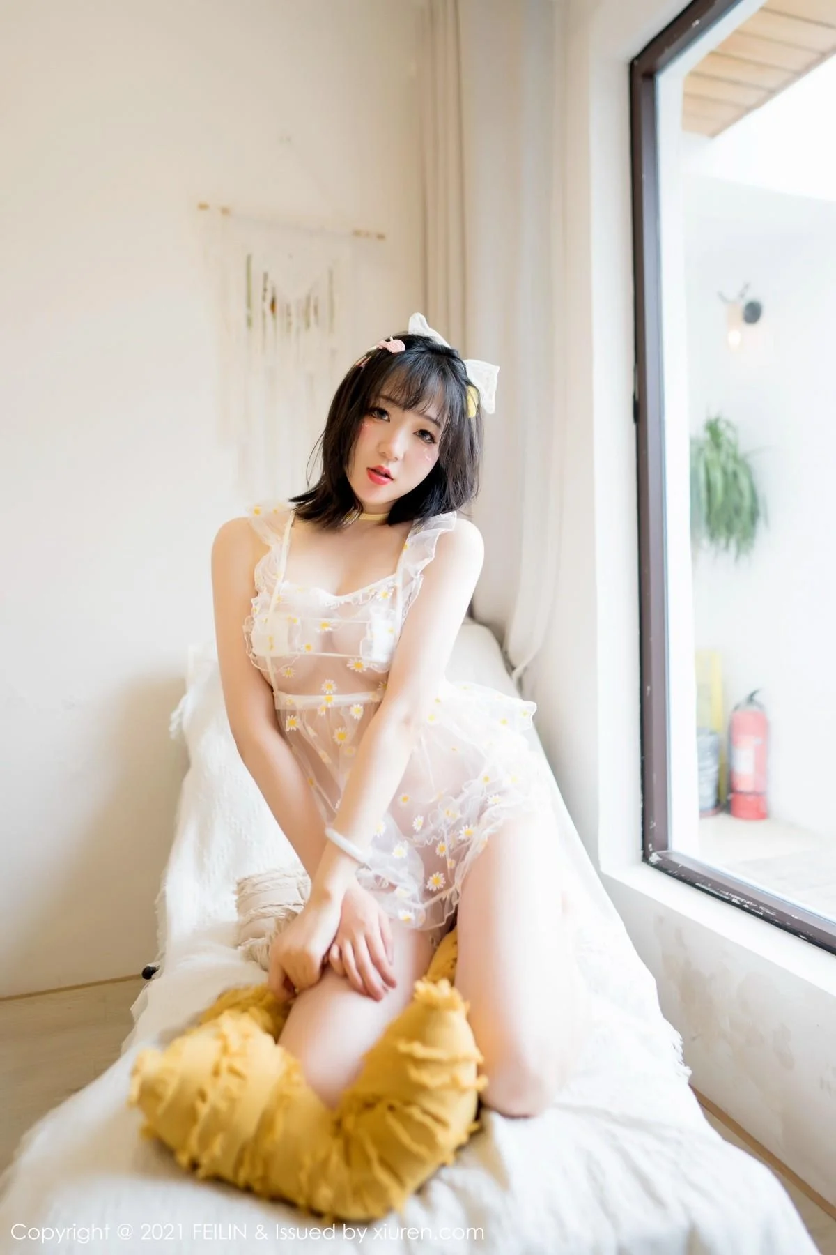 龙女宝宝私房床上轻透迷人服饰透视秀火辣身材绝美写真 第 8 张