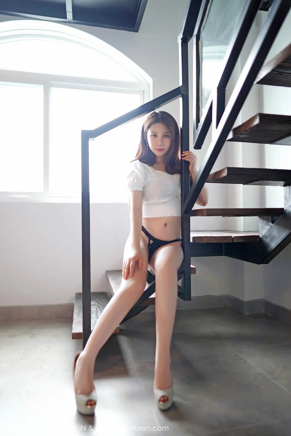 李清婳私房缕空开档连体黑丝秀完美身材撩人绝美写真 第 74 张