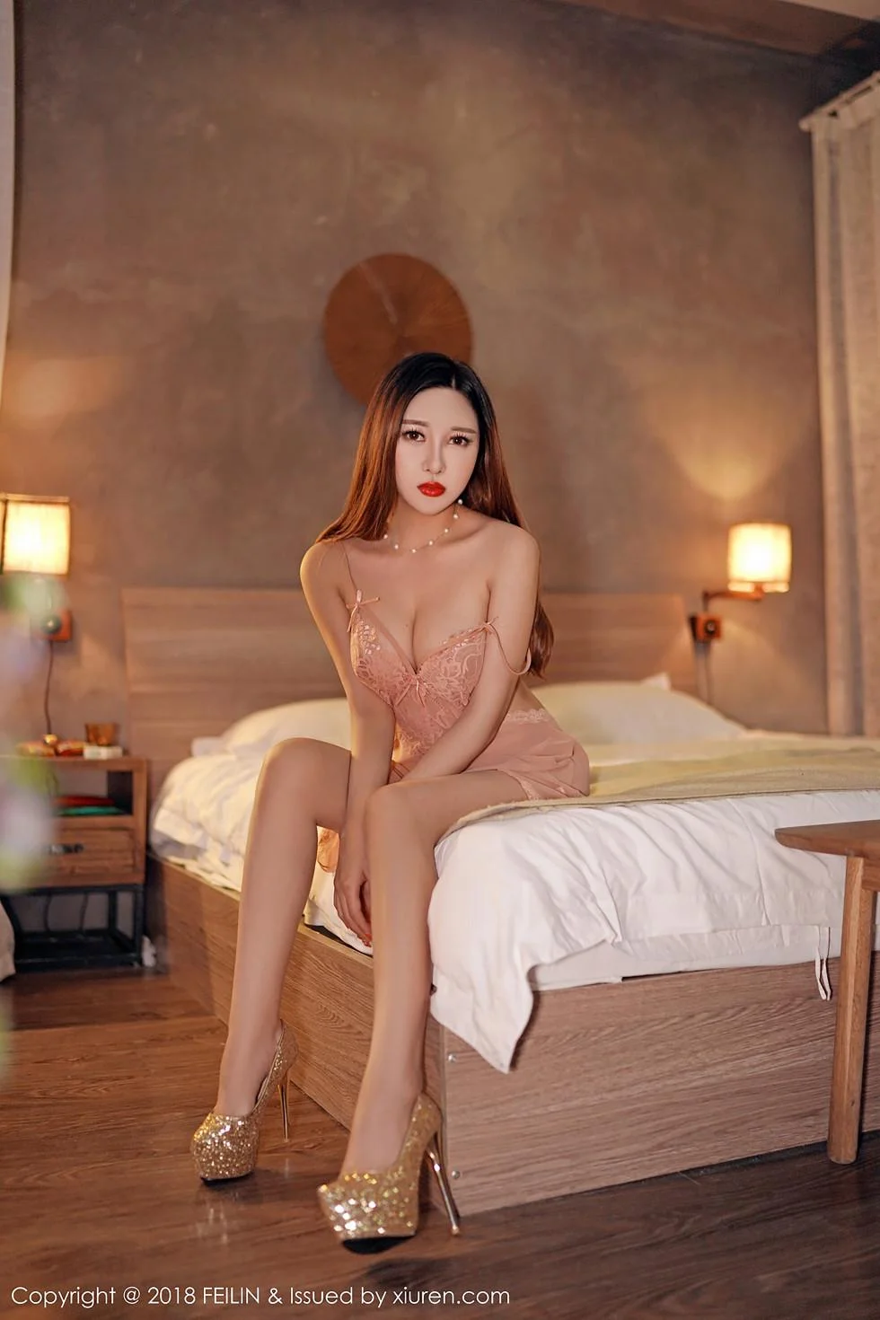 李梓熙私房粉色吊带薄纱裙秀浑圆豪乳火辣绝美写真 第 56 张