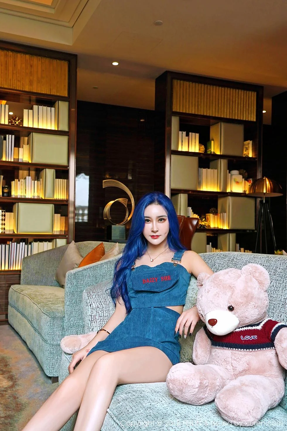 喵莫儿私房全裸火辣胴体配黑色蕾丝丁字裤喷血绝美写真 第 24 张