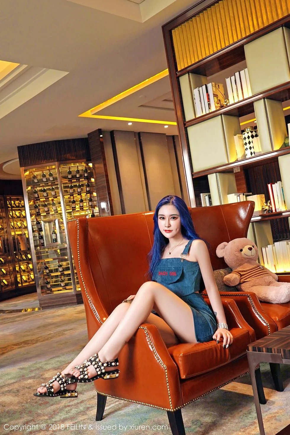 喵莫儿私房全裸火辣胴体配黑色蕾丝丁字裤喷血绝美写真 第 35 张