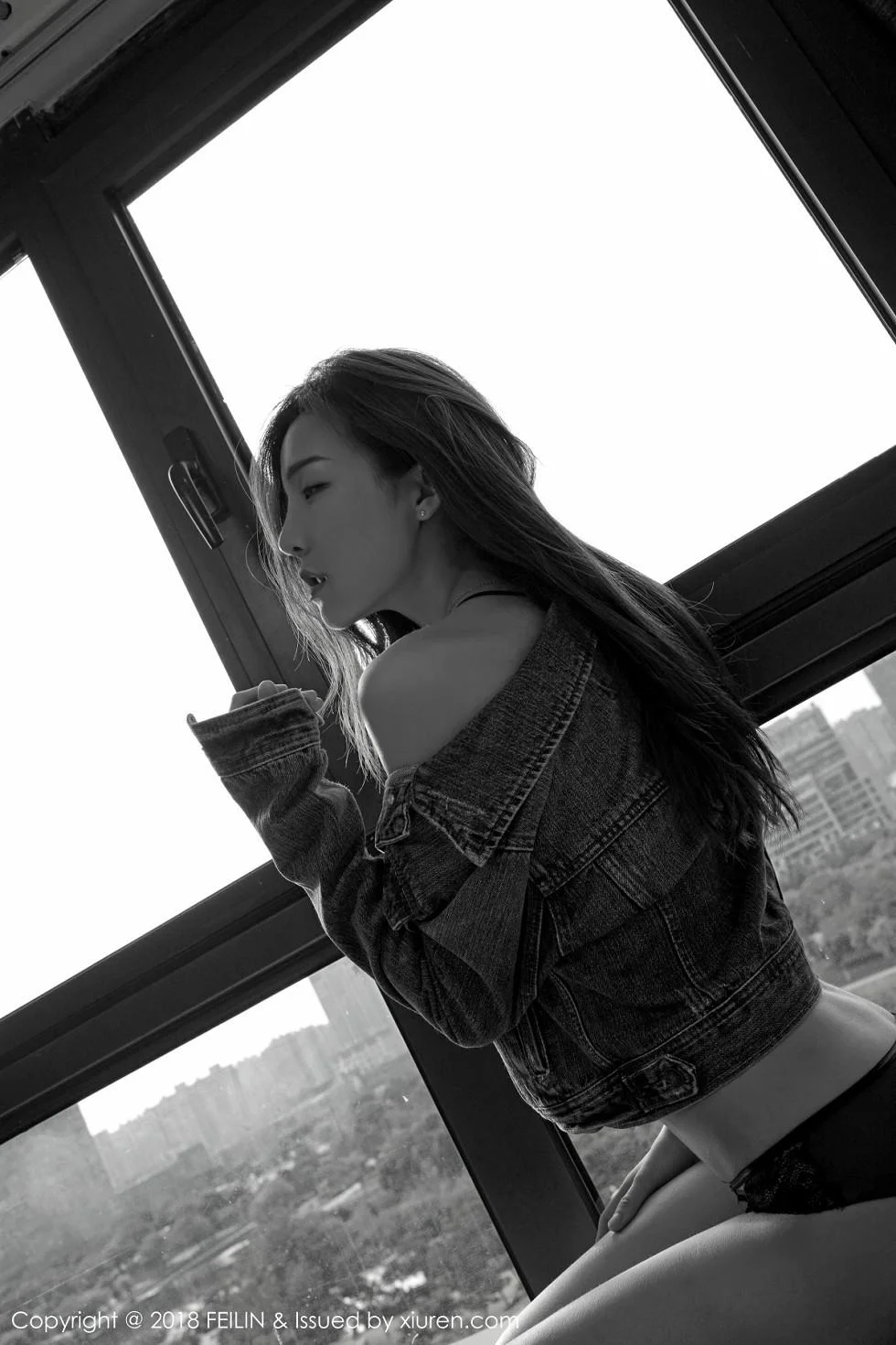 美女主播Hana妹半脱牛仔衣性感黑色蕾丝内衣绝美写真 第 48 张