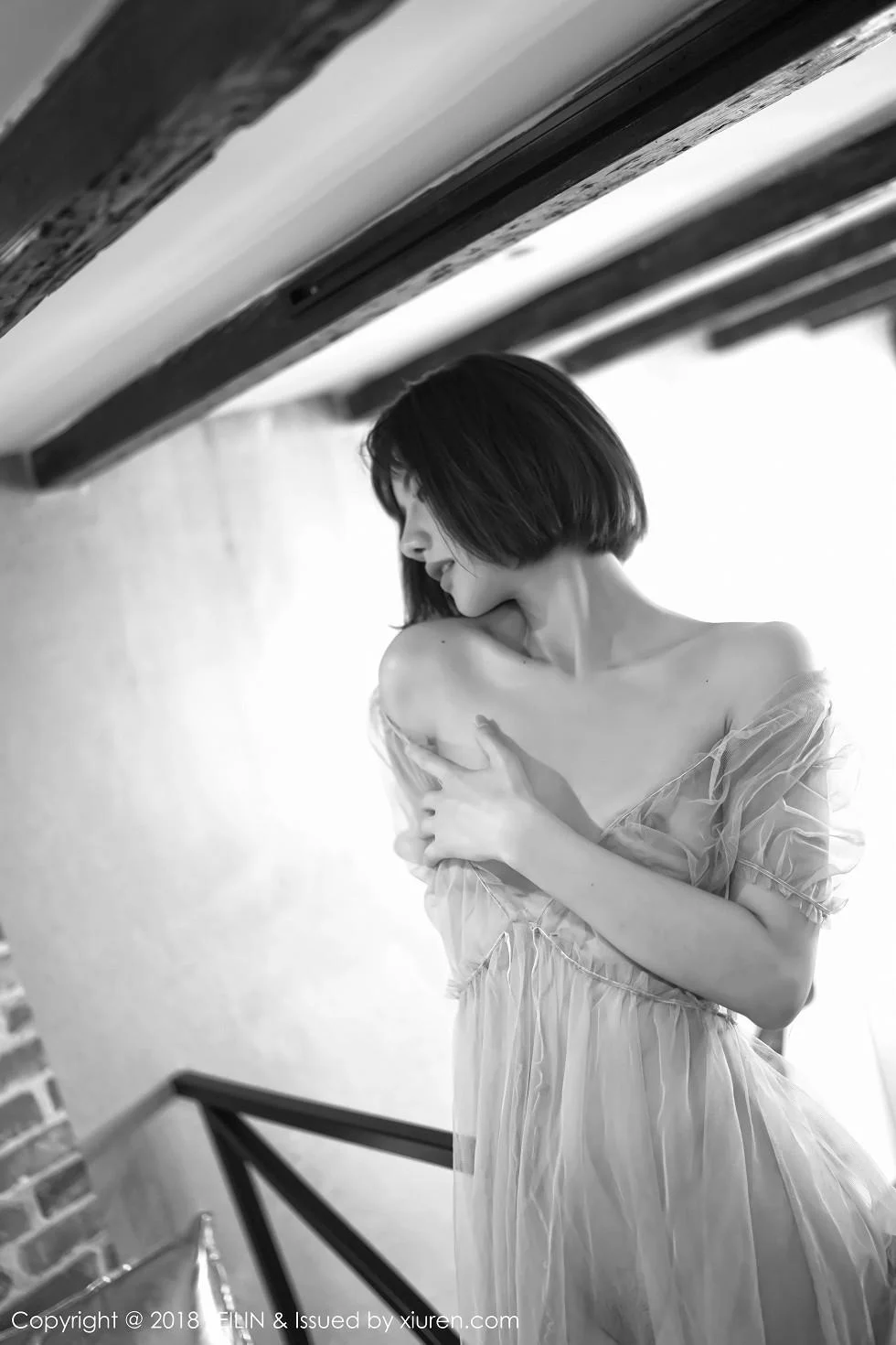 就是阿朱啊性感黑白大片全裸秀美背撩人绝美写真 第 21 张